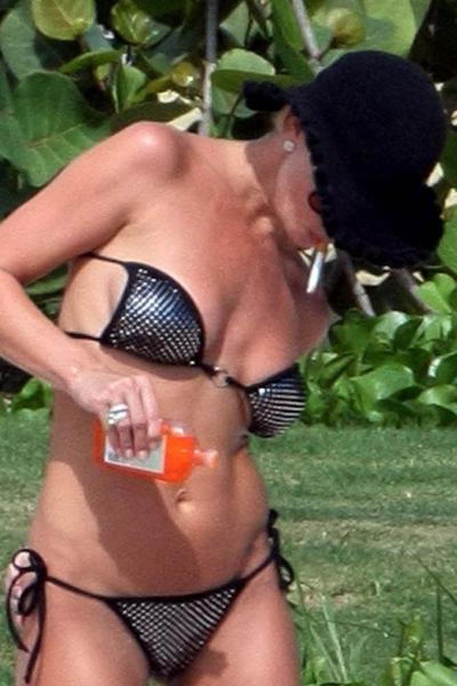 15P Jaime Pressly sweet nude tits and fucking on film