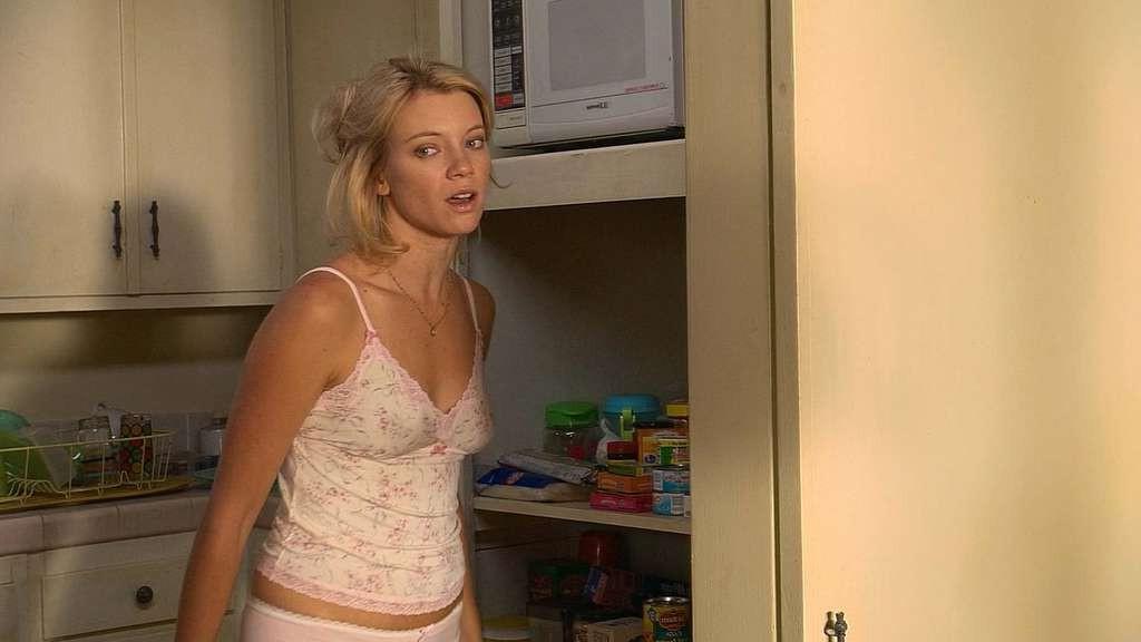 10P Amy Smart exposing her nice tits and fucking hard in nude movie captures