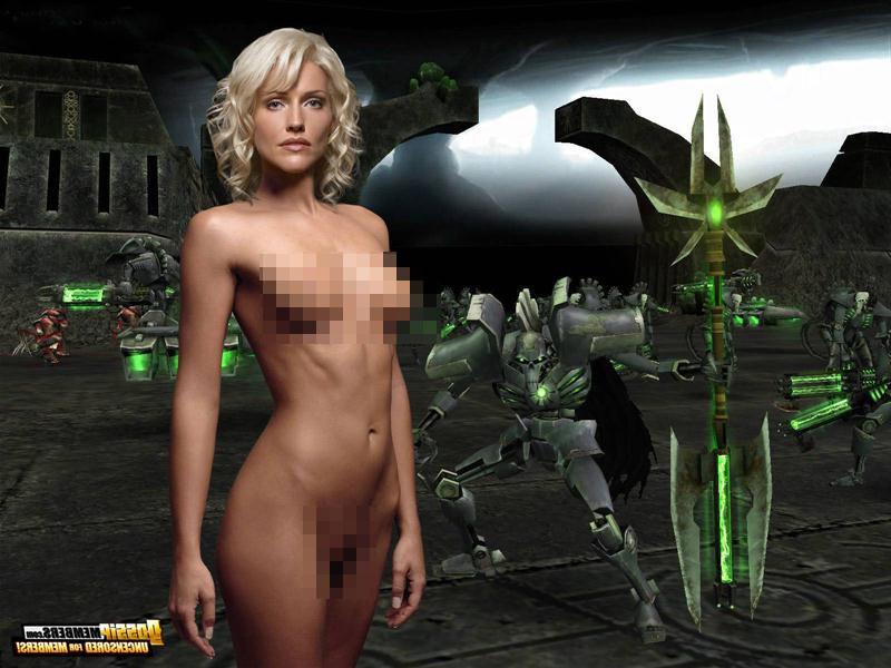 9P Movie-themed fake pictures of Tricia Helfer and Natalie Portman
