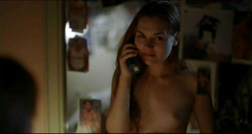 10P Rachel Miner revealing her nice small tits and fucking hard in nude movie scene