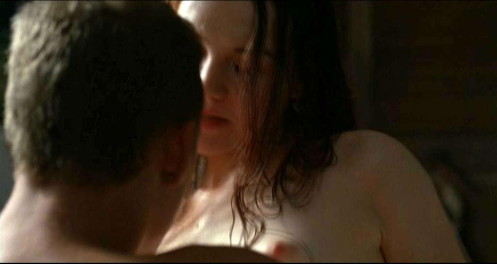10P Rachel Miner revealing her nice small tits and fucking hard in nude movie scene