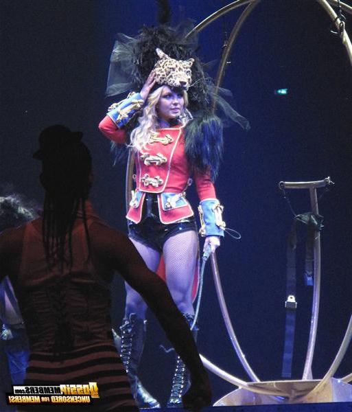 15P Naughty photos of Britney Spears finally exposed