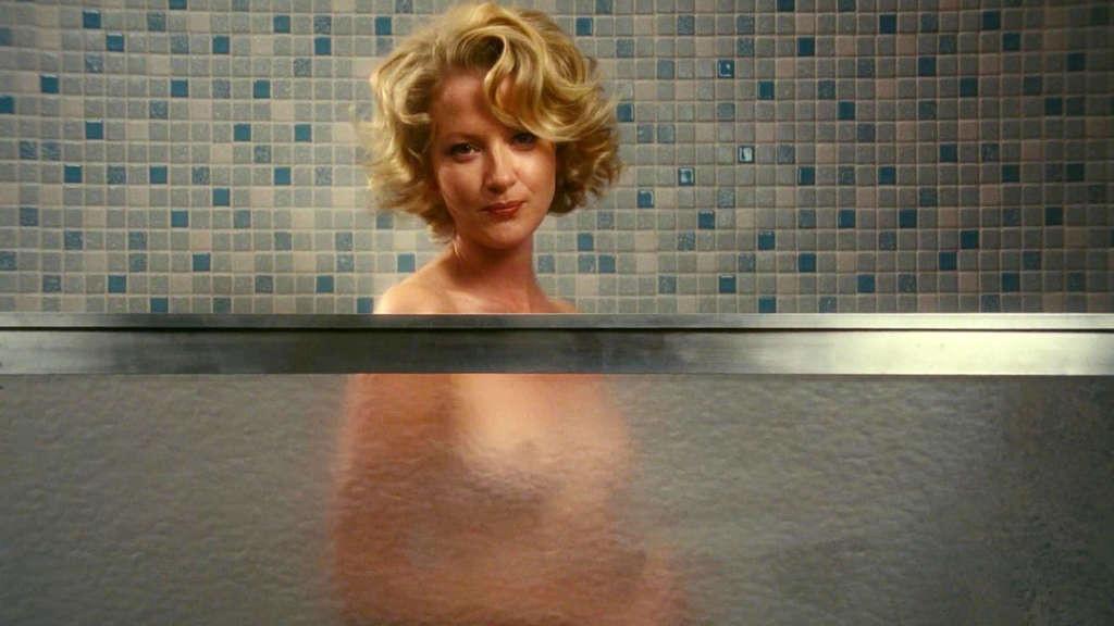 10P Gretchen Mol revels her nice big tits and pussy in nude movie caps