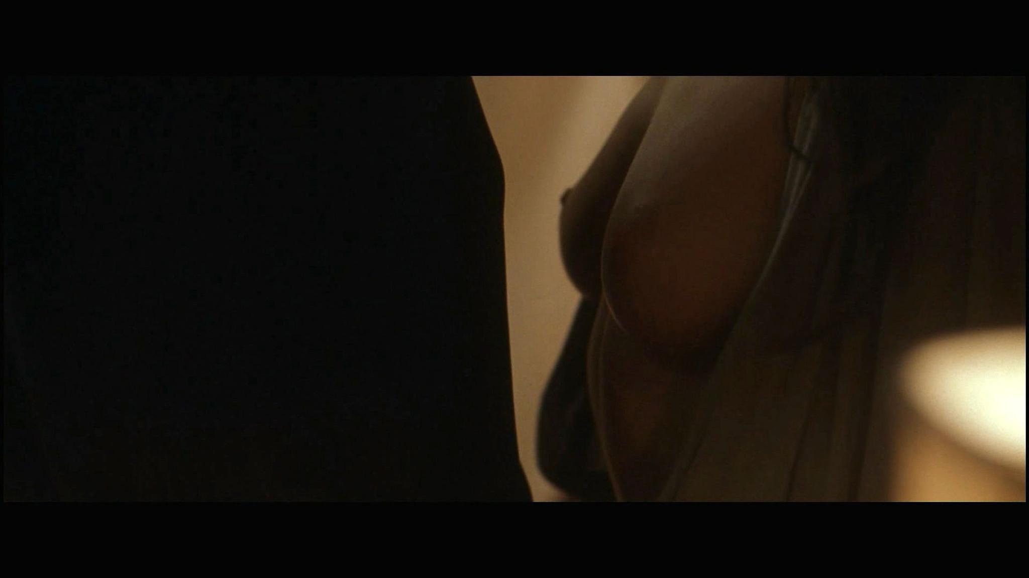 16P Angelina Jolie nude in HD captures from different movies