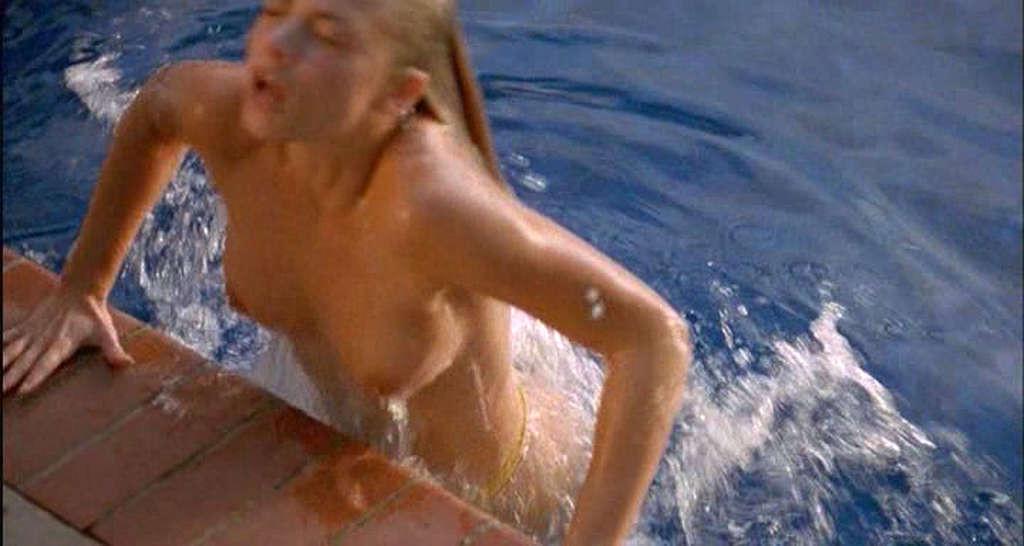 16P Jaime Pressly exposing her nice tits and ass in movie Poison Ivy