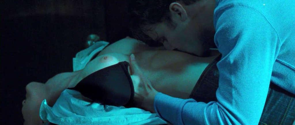 10P Madeline Zima exposing her nice big tits and gets fucked hard in nude movie scen