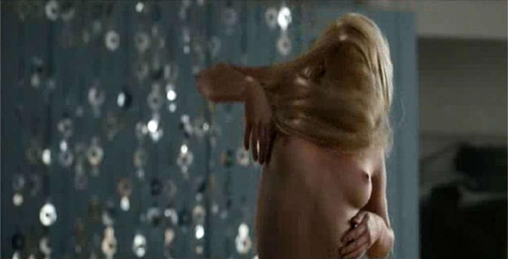 10P Amber Heard showing her nice big tits in nude movie scenes and posing very sexy