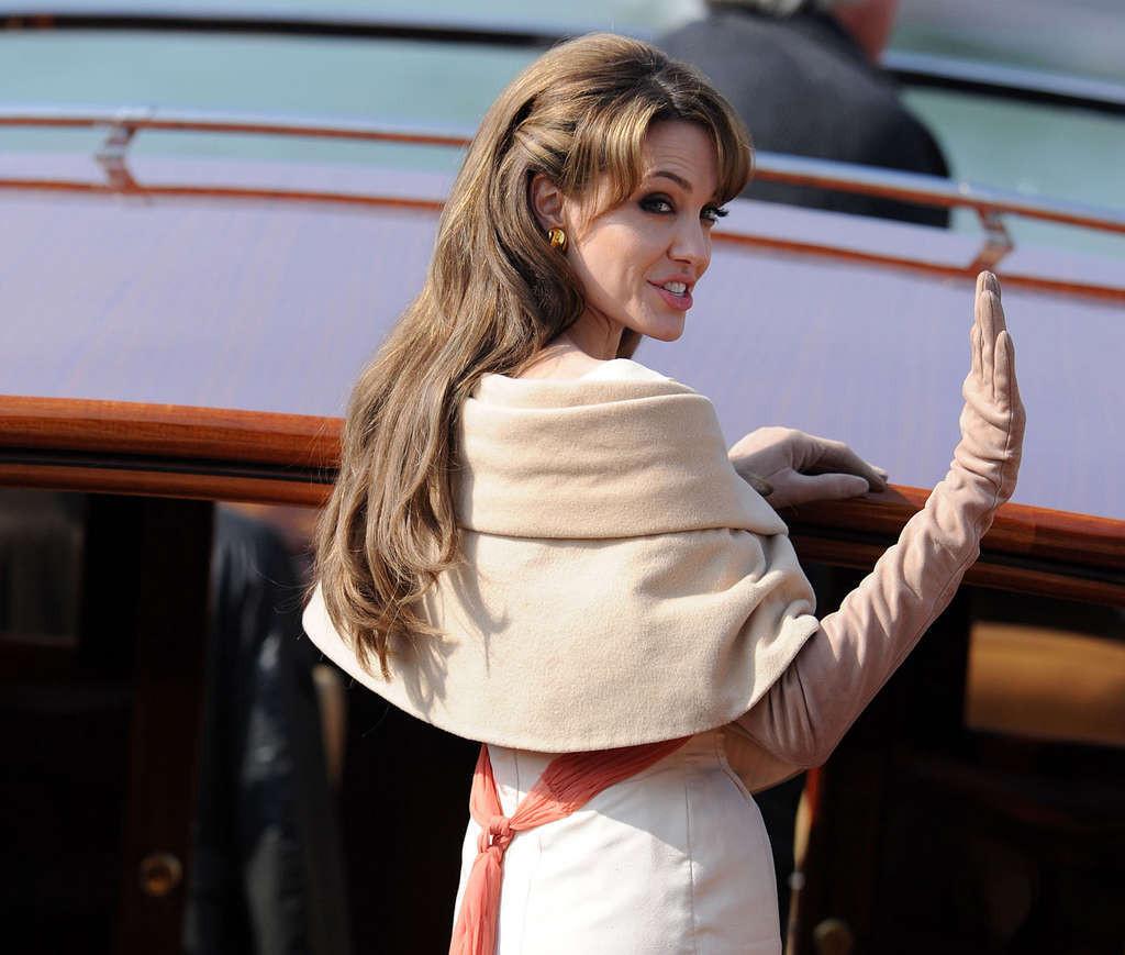 10P Angelina Jolie in hot sex scene in movie and exposing her nice tits