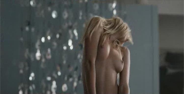 15P Amber Heard nude perky tits during wild sex