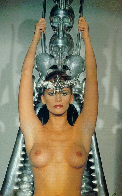 16P Natasha Henstridge reveal her bare big boobs