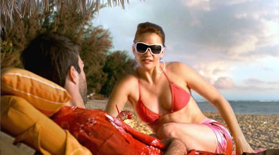 15P Rachel Kimsey looking very sexy in bikini in some movie caps