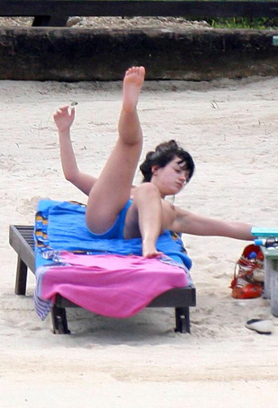 15P Lily Allen nude perky topless on the beach
