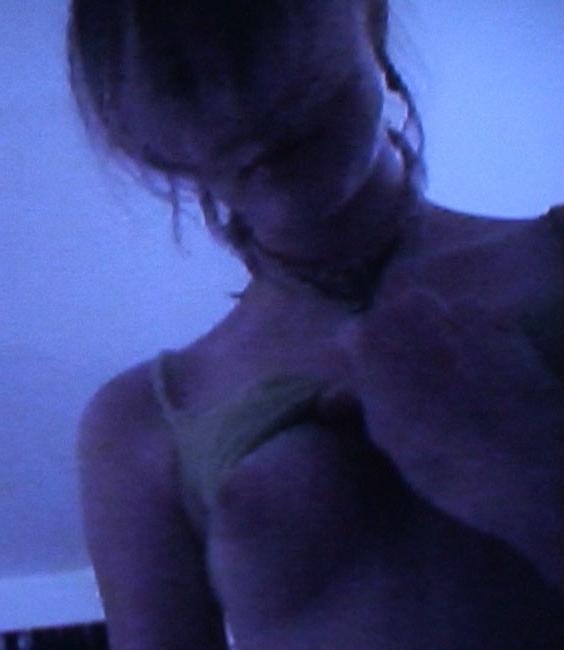 14P Leighton Meester showing nude perky tits