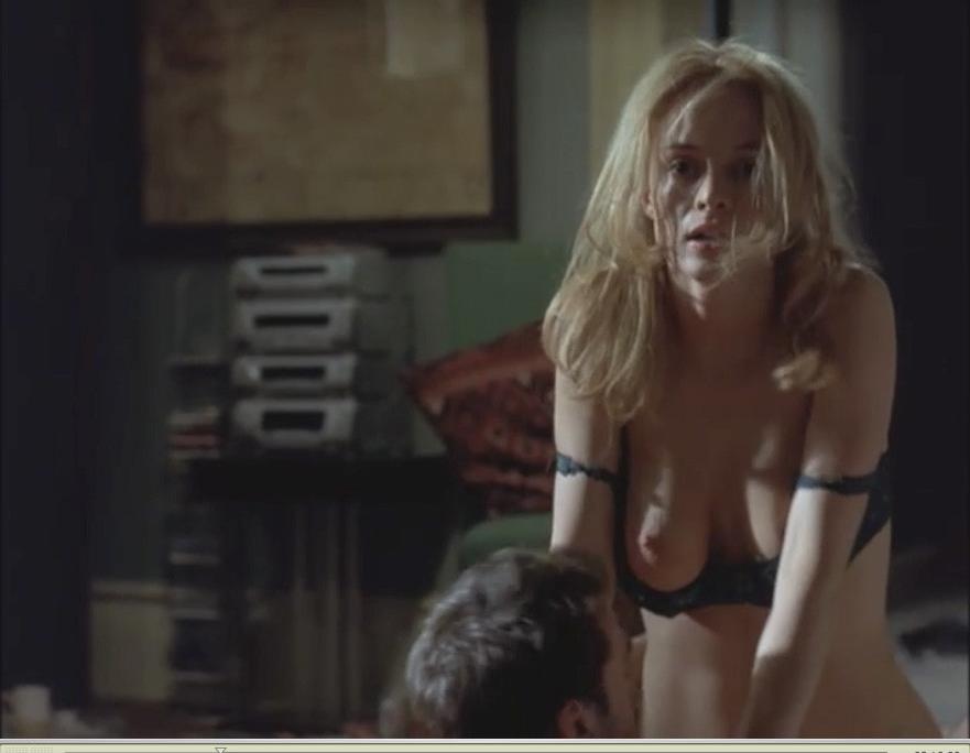 16P Heather Graham nude tits as she rides a guy