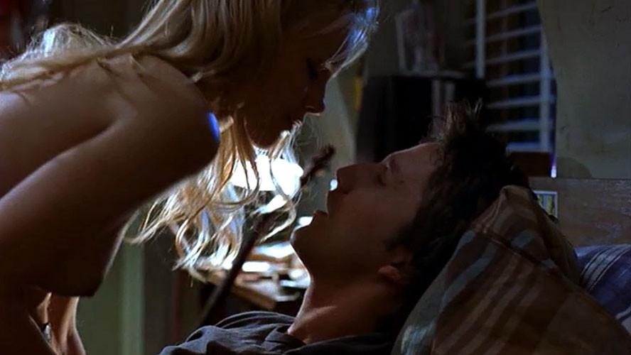 16P Amy Smart showing her nice big tits in nude movie caps