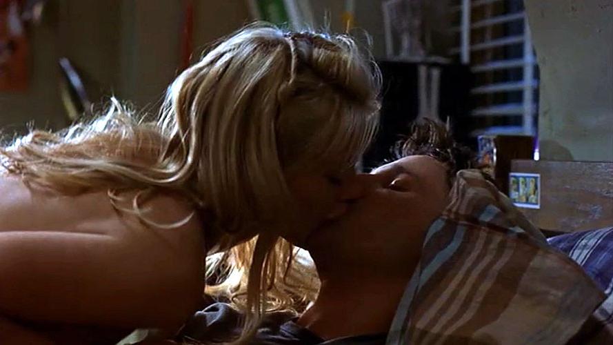 16P Amy Smart showing her nice big tits in nude movie caps