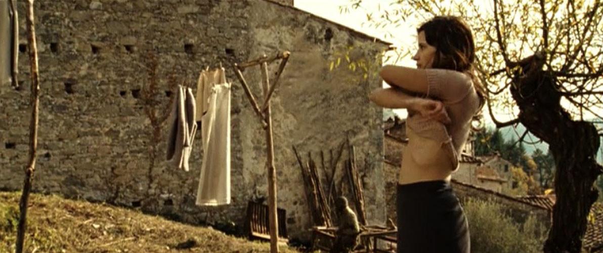 16P Valentina Cervi showing her nice big tits in nude movie caps