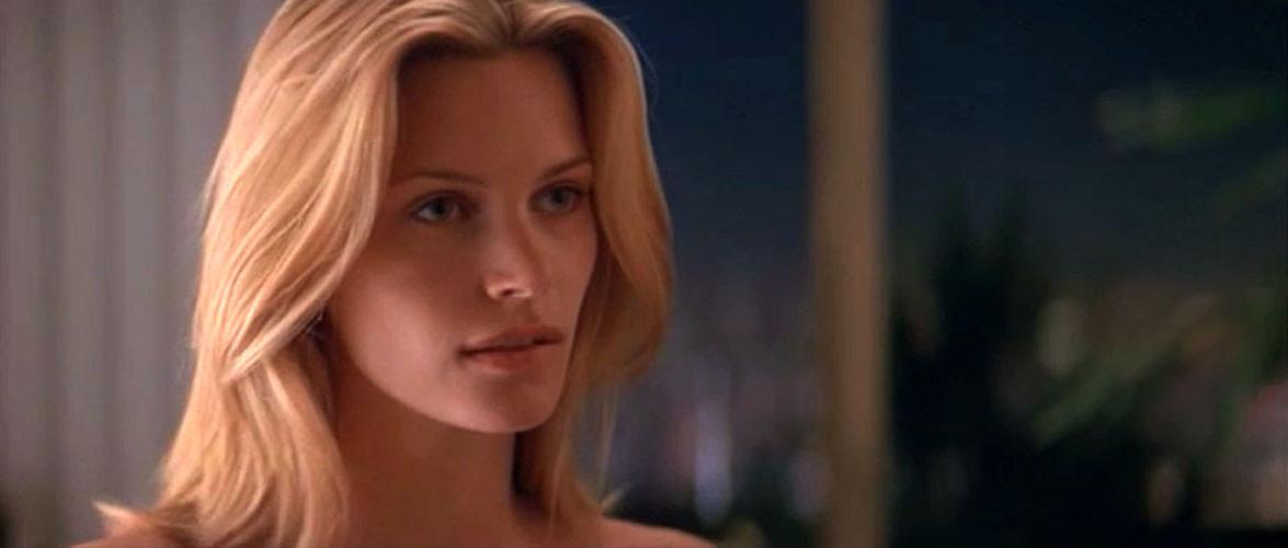 16P Natasha Henstridge showing her nice big tits in nude movie caps