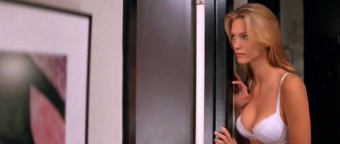 16P Natasha Henstridge showing her nice big tits in nude movie caps