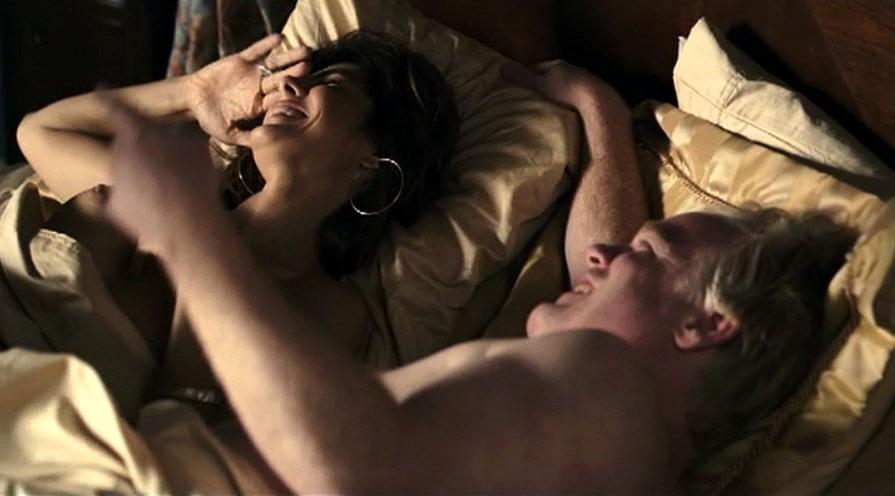 16P Marisa Tomei showing her nice big tits in nude movie caps