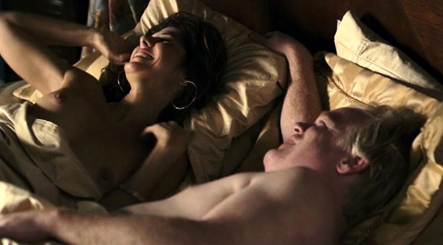 16P Marisa Tomei showing her nice big tits in nude movie caps