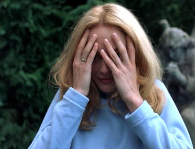 16P Heather Graham showing her nice big tits in nude movie caps