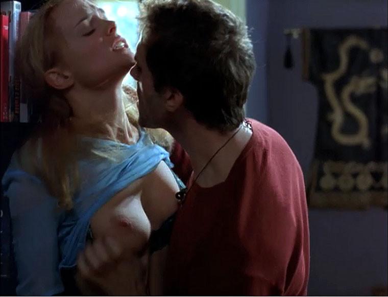 16P Heather Graham showing her nice big tits in nude movie caps