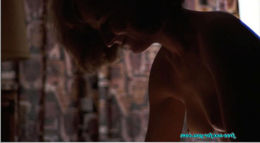 16P Helen Hunt showing her nice tits in nude movie cap