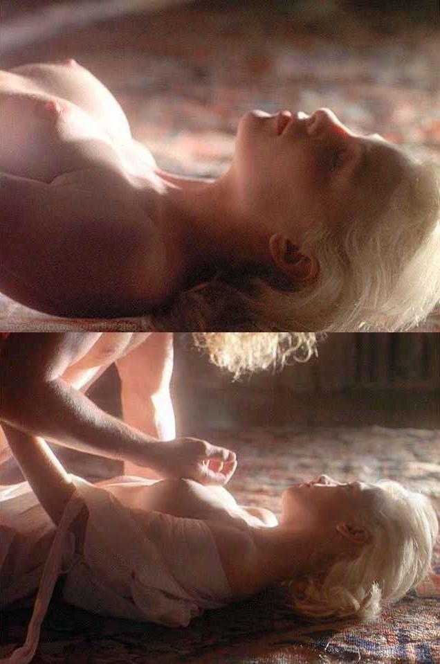 16P Sherilyn Fenn show her hairy pussy and tits in nude movie scenes