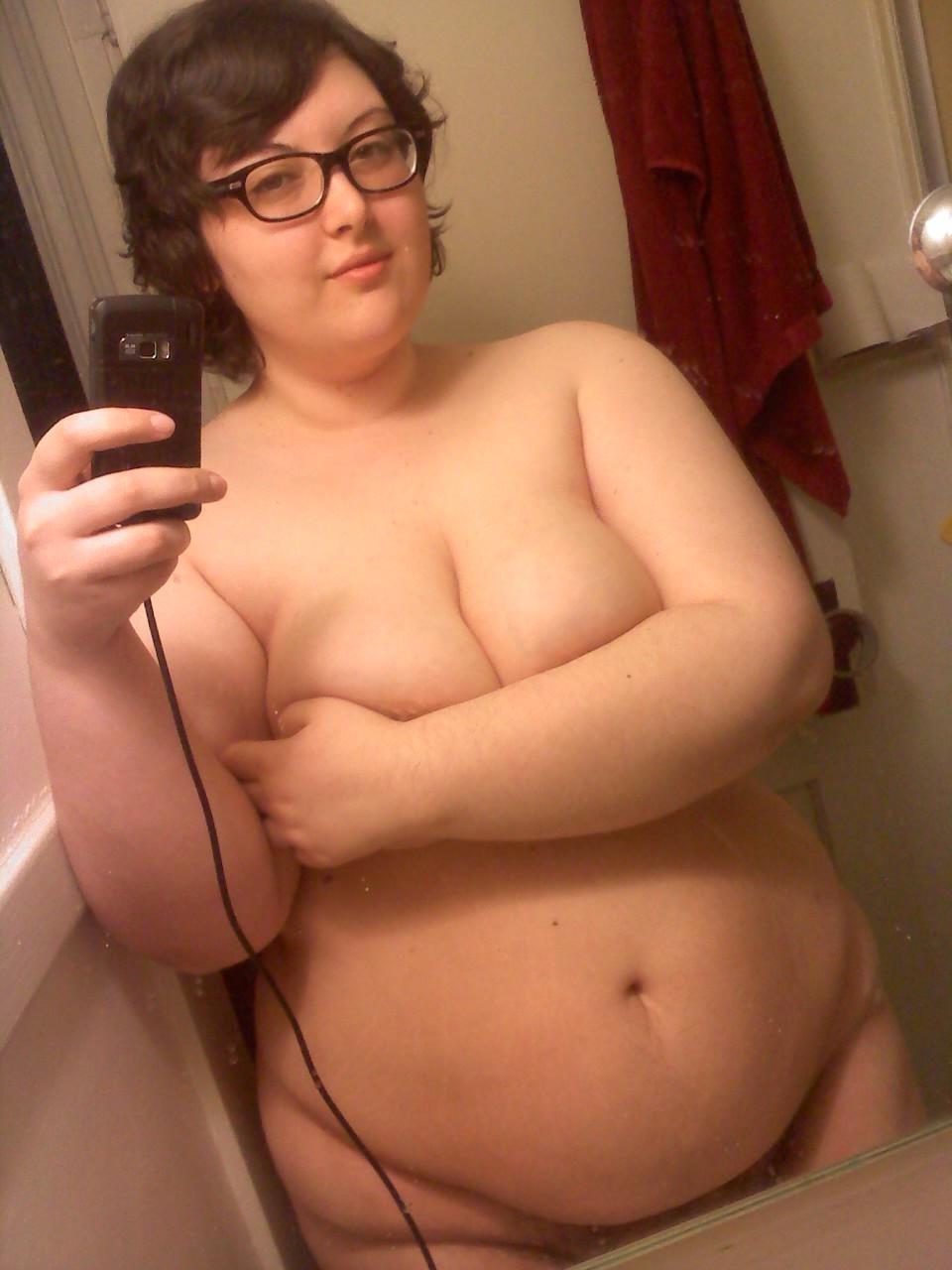 18P Bbw teen girlfriends pose for pics