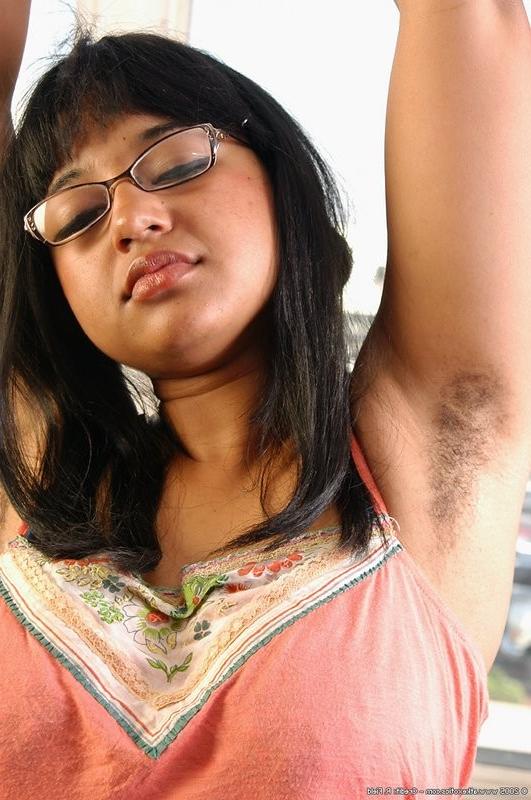15P Chubby ebony doll reveals a super fury pussy