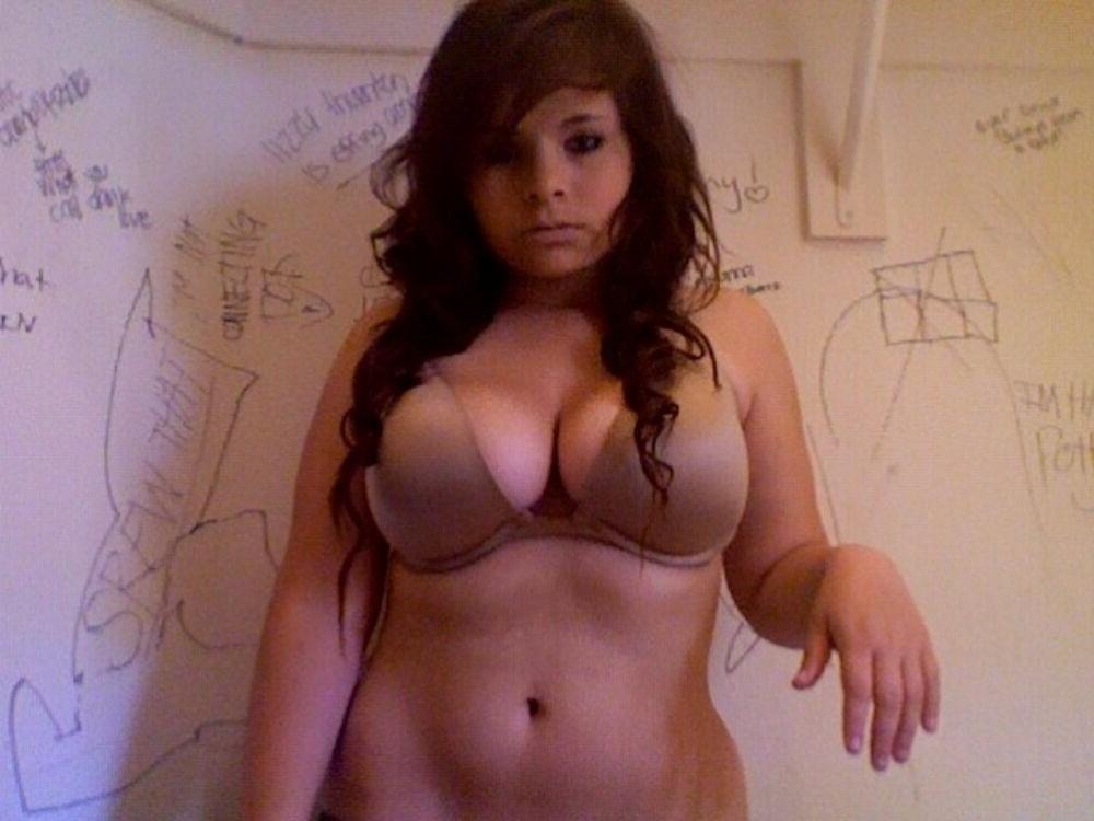 15P Teenie BBW Girls posing for pics