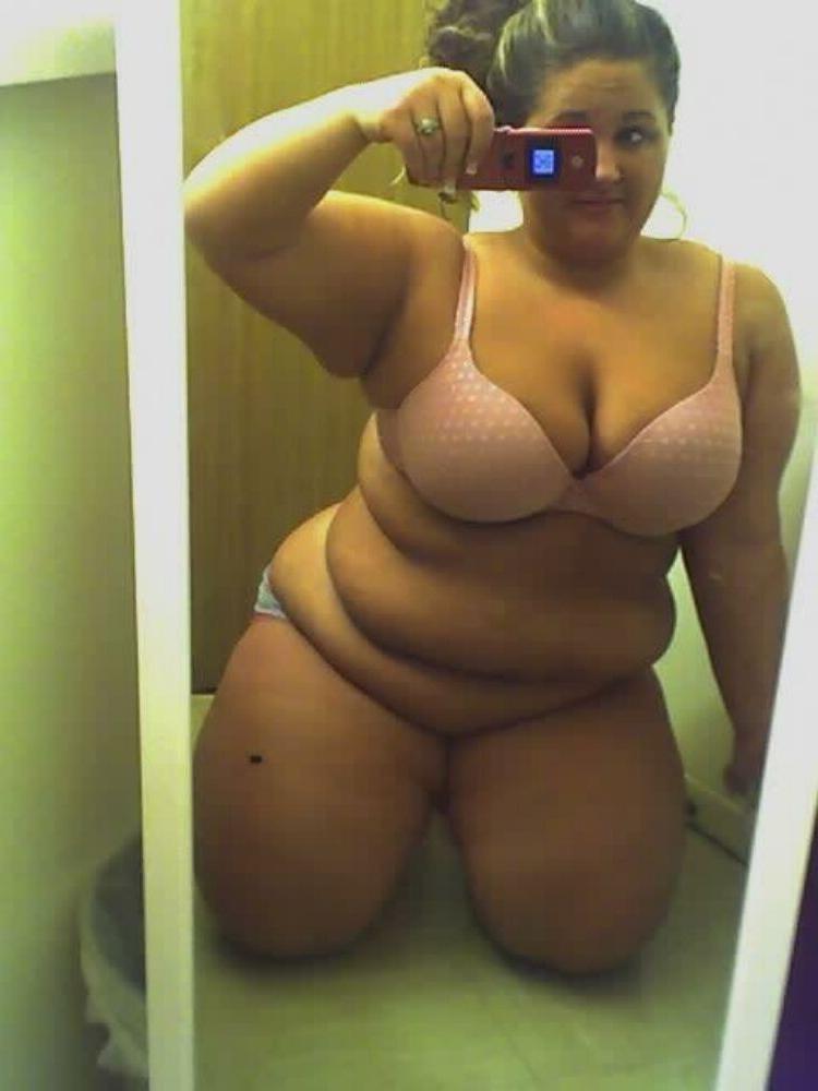 15P Teenie BBW Girls posing for pics
