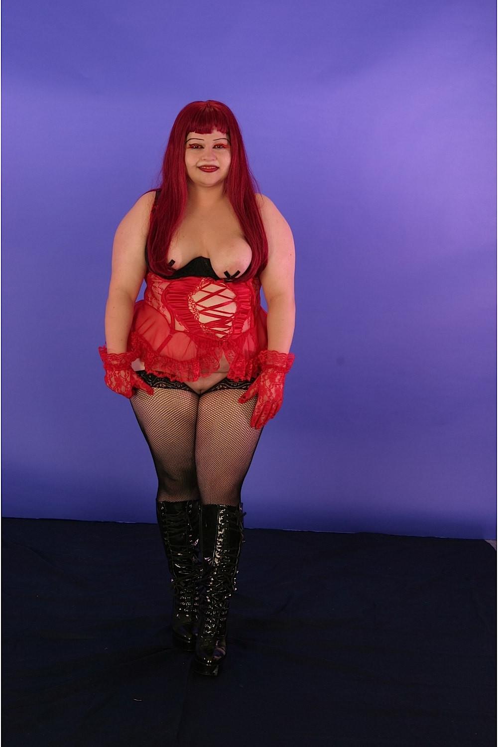 16P Cute goth bbw in stockings giving a blowjob and gets fucked