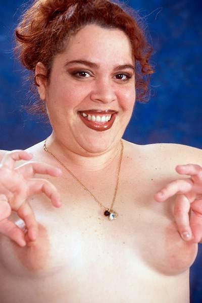 20P Bbw in lingerie strip teasing while playing with her breast