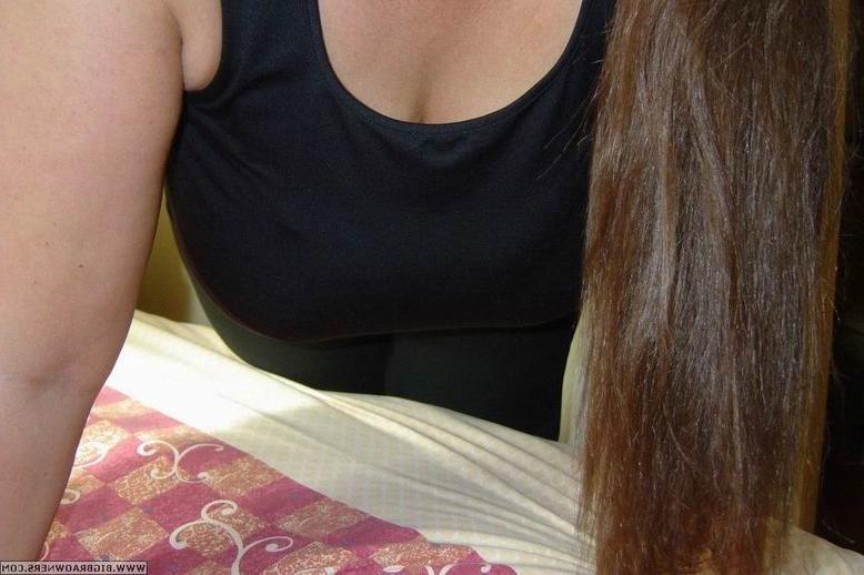 16P amateur giant big tits close-up