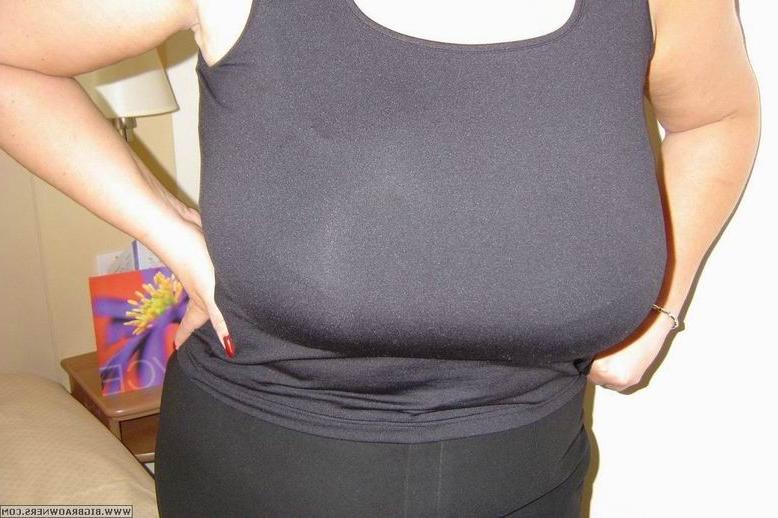 16P amateur giant big tits close-up