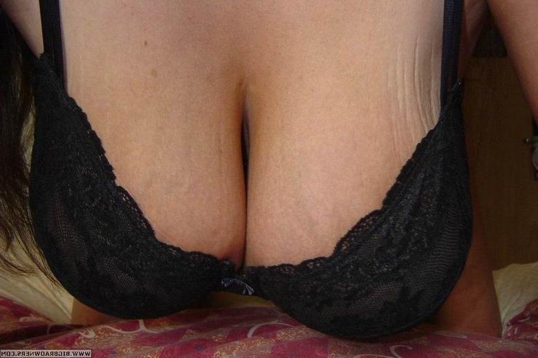 16P amateur giant big tits close-up