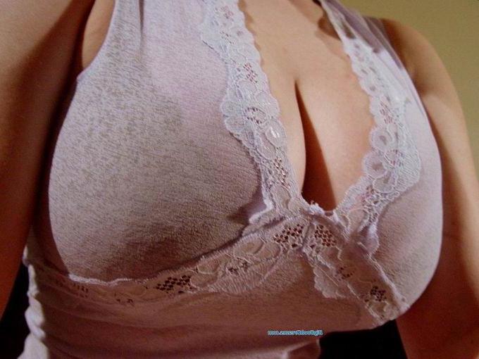 16P Amateur big tits close-up and lingerie