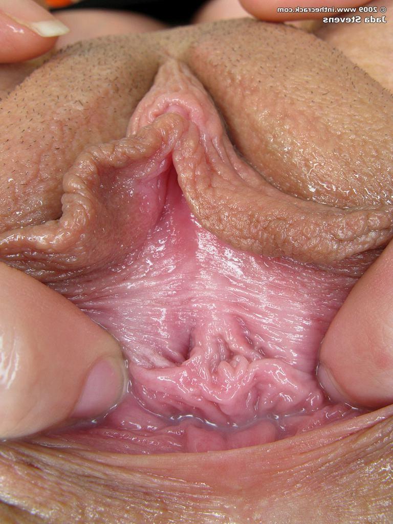 15P Teen babe masturbates with vibrator to close up dripping orgasm
