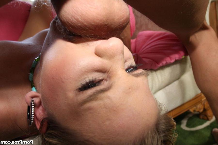 16P Michelle Brown shows how to deep throat