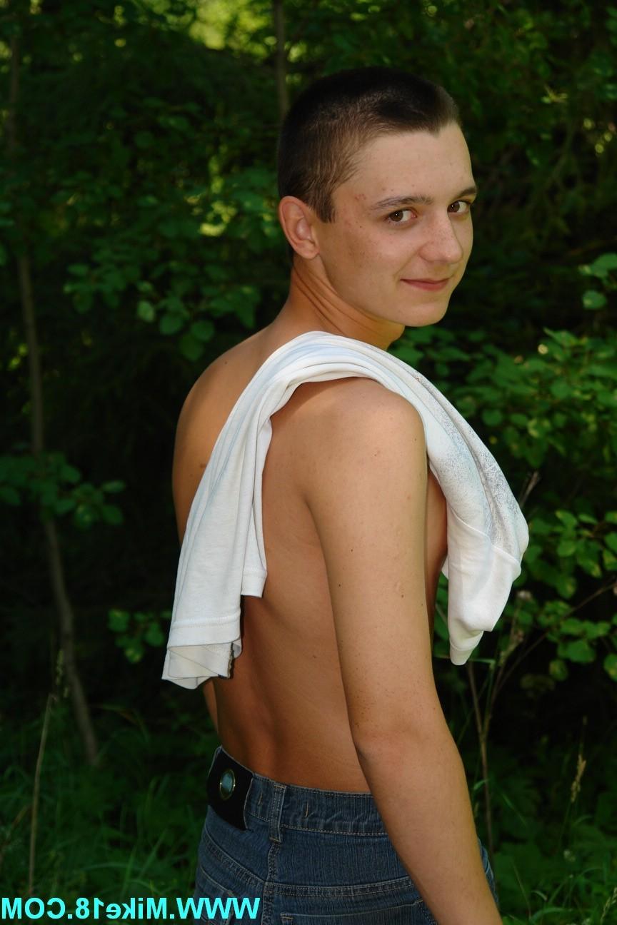 10P Virgin Studs In Hardcore Action