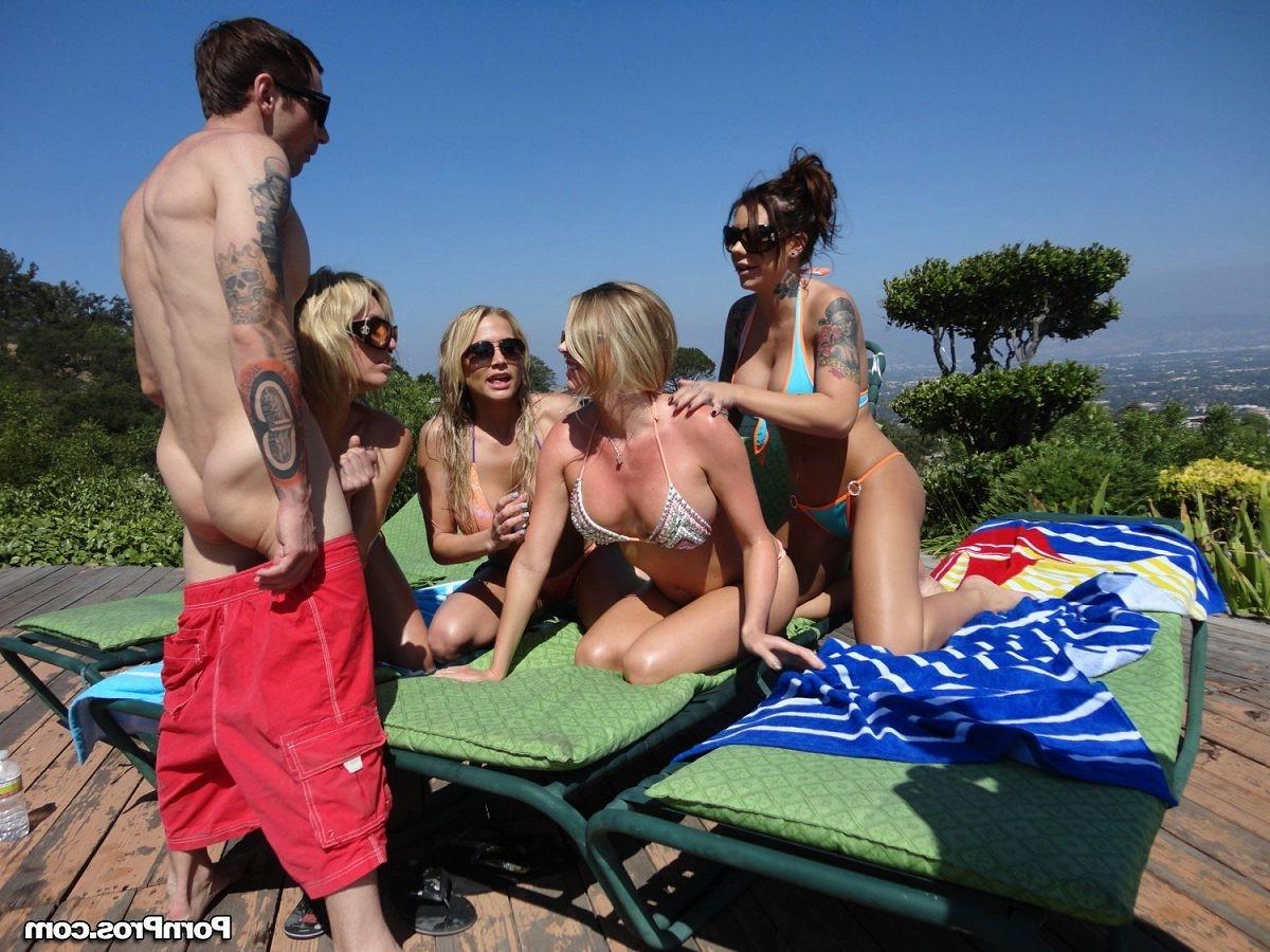 15P Samantha Saint meat grinding pussy stabbing party