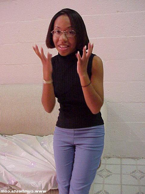 12P 12 pics and 1 movie of Talia from Cum Fiesta