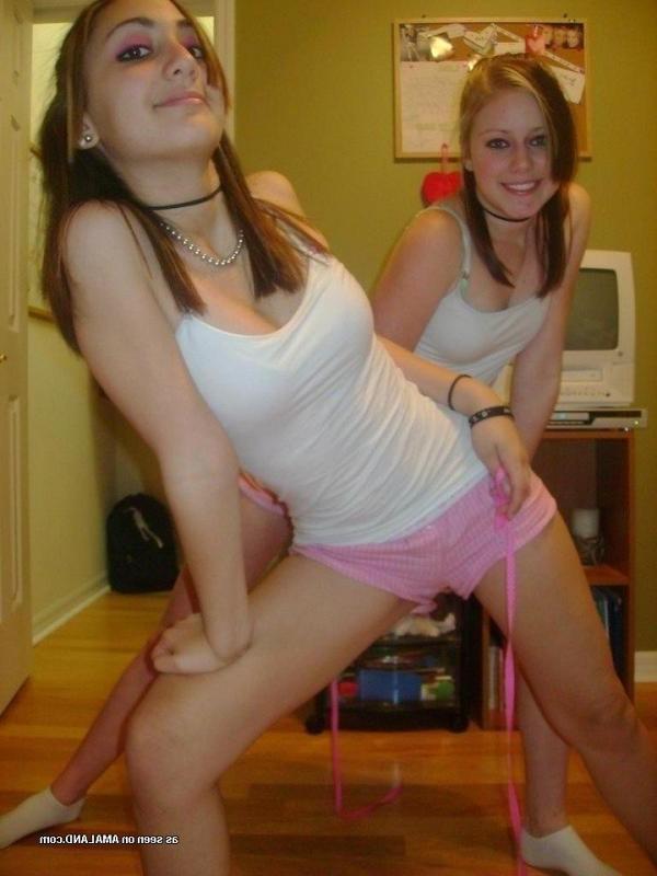 10P Collection of lesbian honeys in naughty non-nude pics