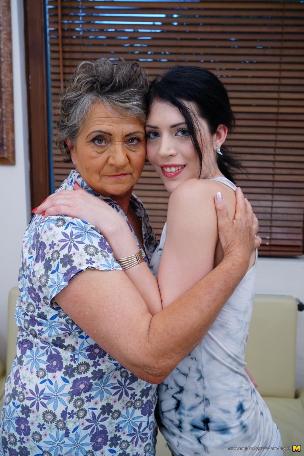 16P Naughty babe getting seduced by a horny lesbian granny