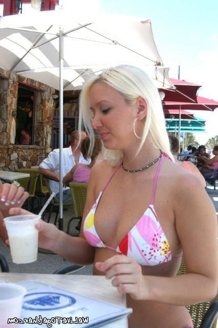 12P 12 pics and 1 movie of Roxy from We Live Together