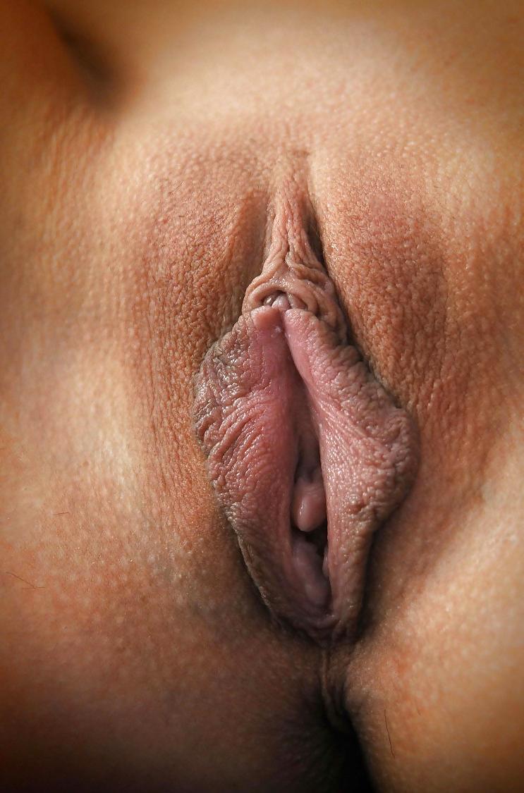 25P Pussy Close up Please Vote and comment
