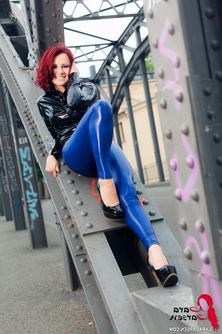 12P Redhead in shiny latex
