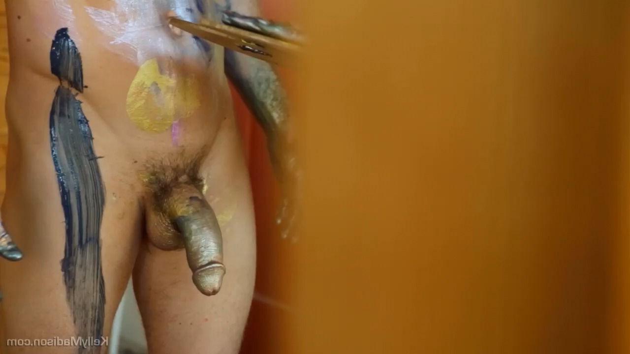 16P Kelly Madison gets bodypainted while rubbing cock